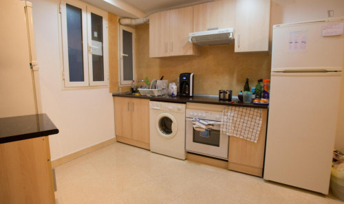 Double ensuite bedroom in 11-room apartment in the heart of Madrid - Gallery - 7