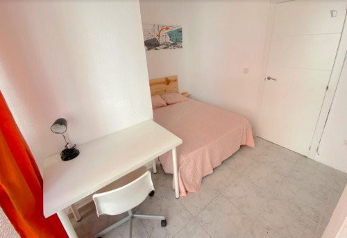 Deluxe sunny room near center with integrated terrace, AC, double bed, WIFI, TV