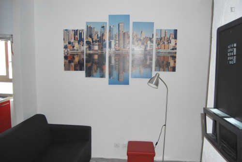 Deluxe sunny room near center with integrated terrace, AC, double bed, WIFI, TV  - Gallery -  5