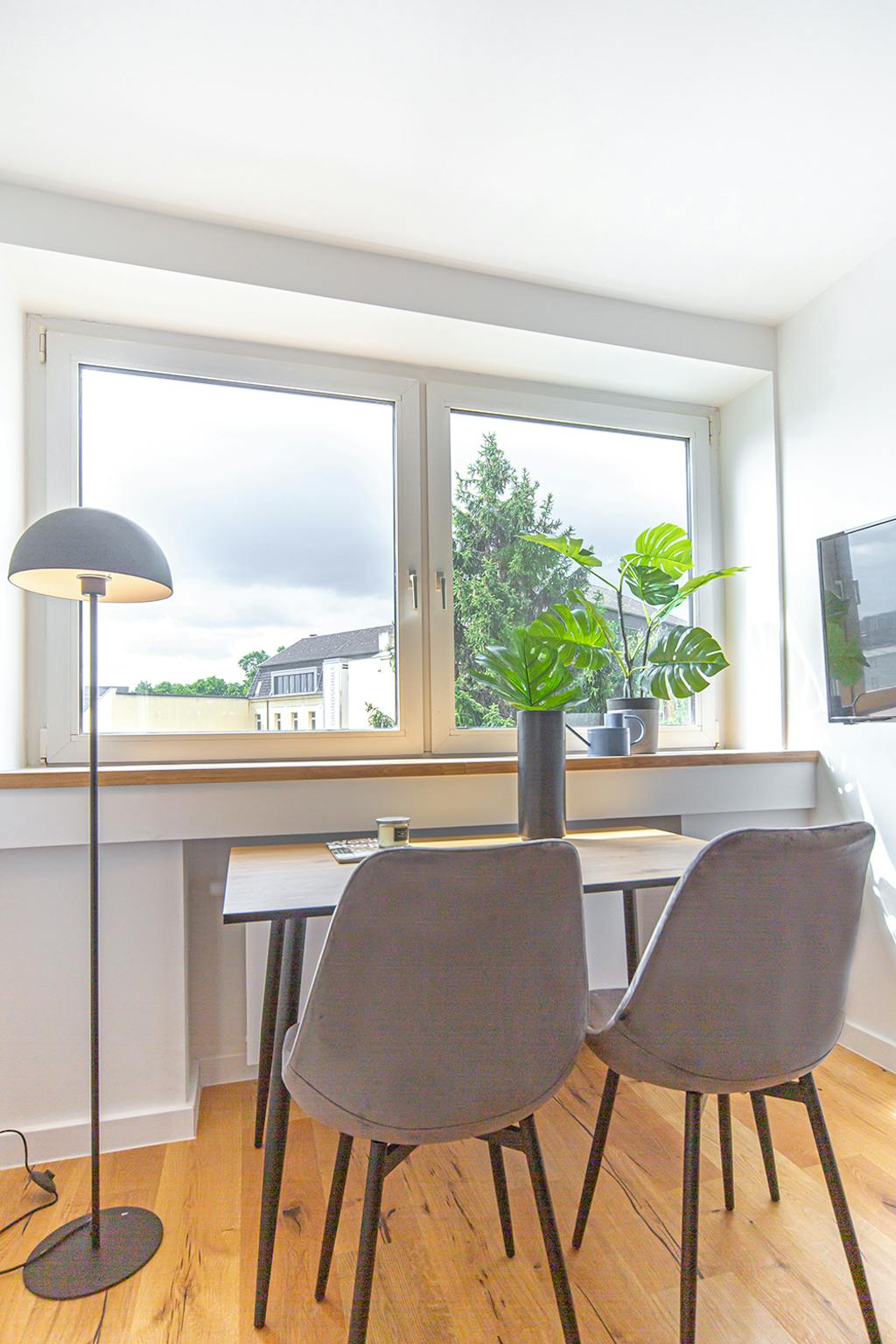 Entire Place - Glockenstraße, Düsseldorf - Gallery - 1