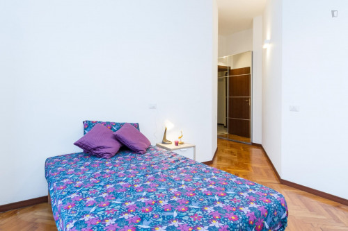 Lovely single bedroom close to Marangoni Fashion Institute - Gallery - 17