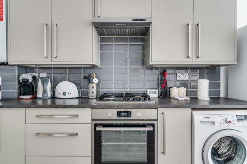 Mostyn Avenue, Wembley - Gallery - 10