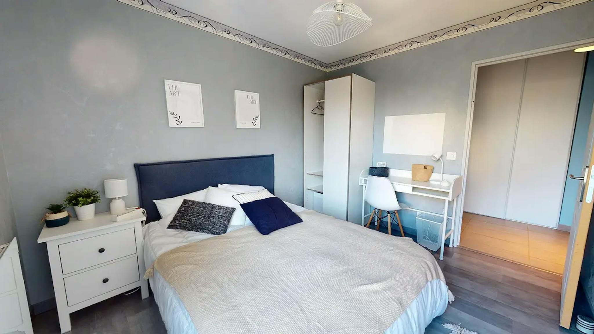Private Room - Rue de Champagneux, Lyon - Gallery - 1
