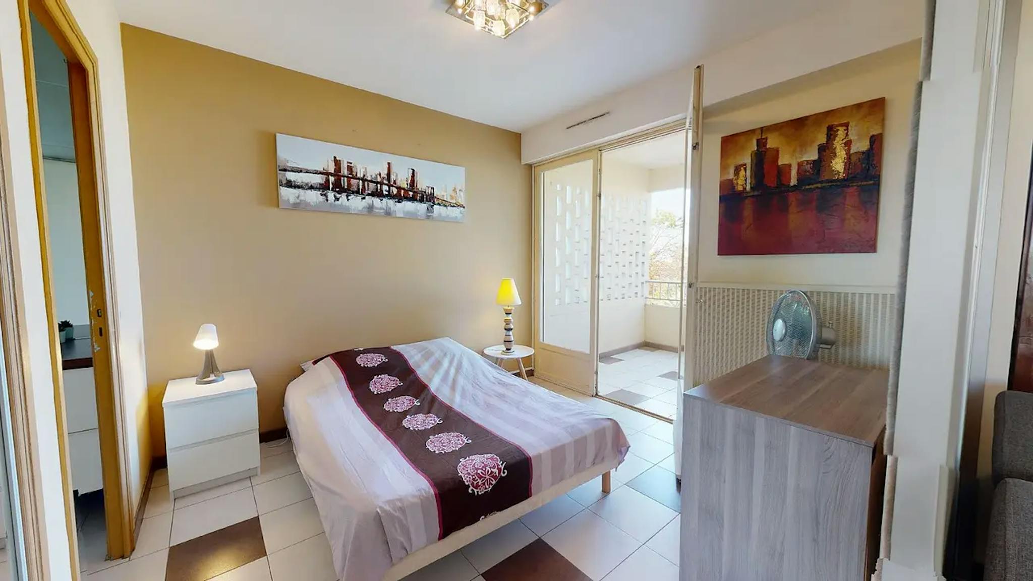  Entire Place  -  Rue Commandant Charcot, Lyon  - Gallery -  1