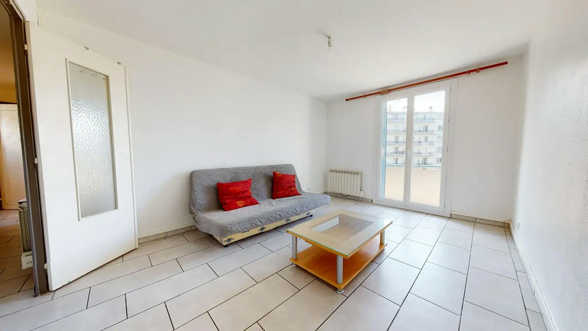  Entire Place  -  Boulevard Maréchal Foch, Grenoble  - Gallery -  1