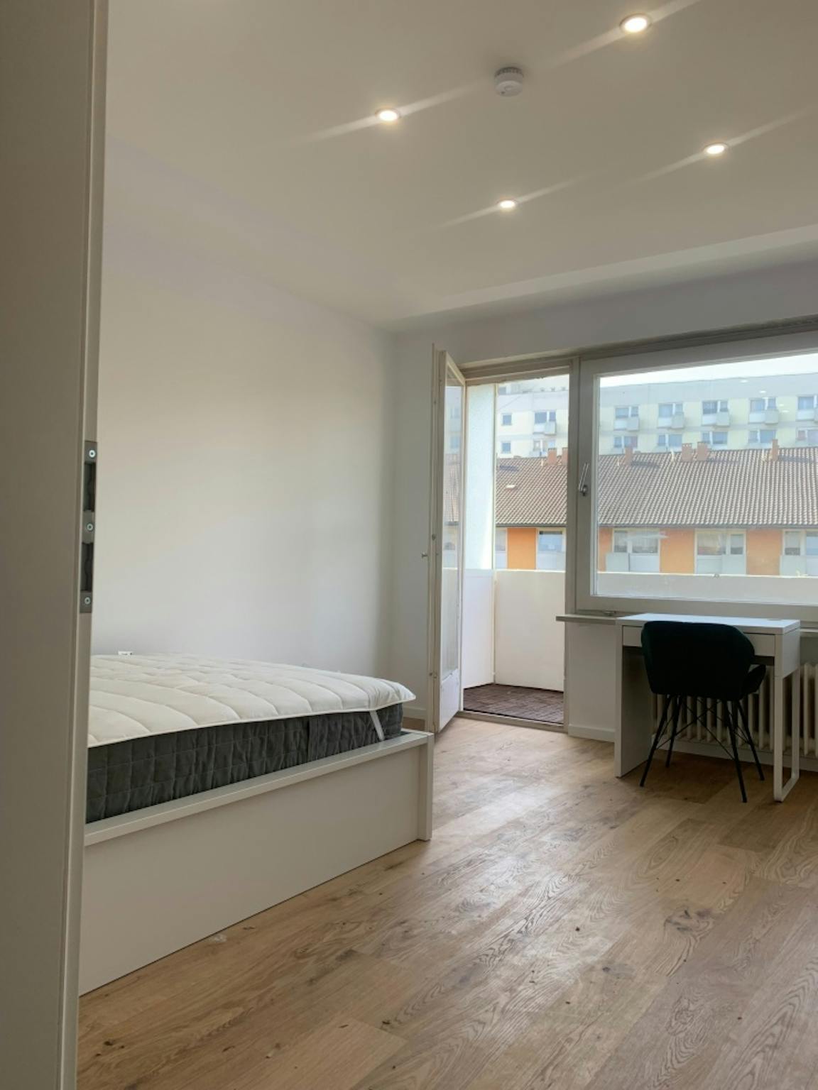  Private Room  -  Schwanseestraße, Munich  - Gallery -  1