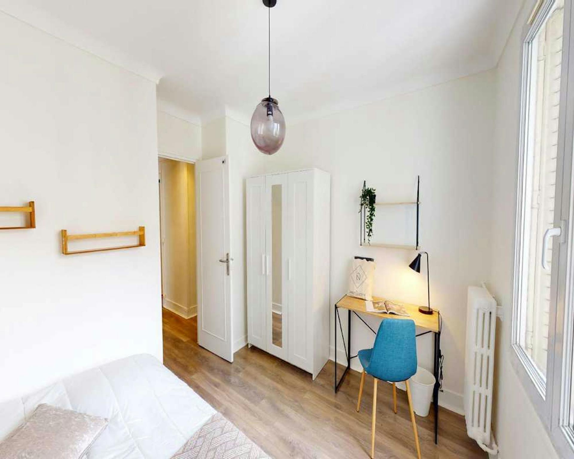 Private Room - Rue de Saussure, Paris - Gallery - 1