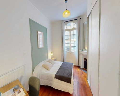 Rue Roberval, Paris