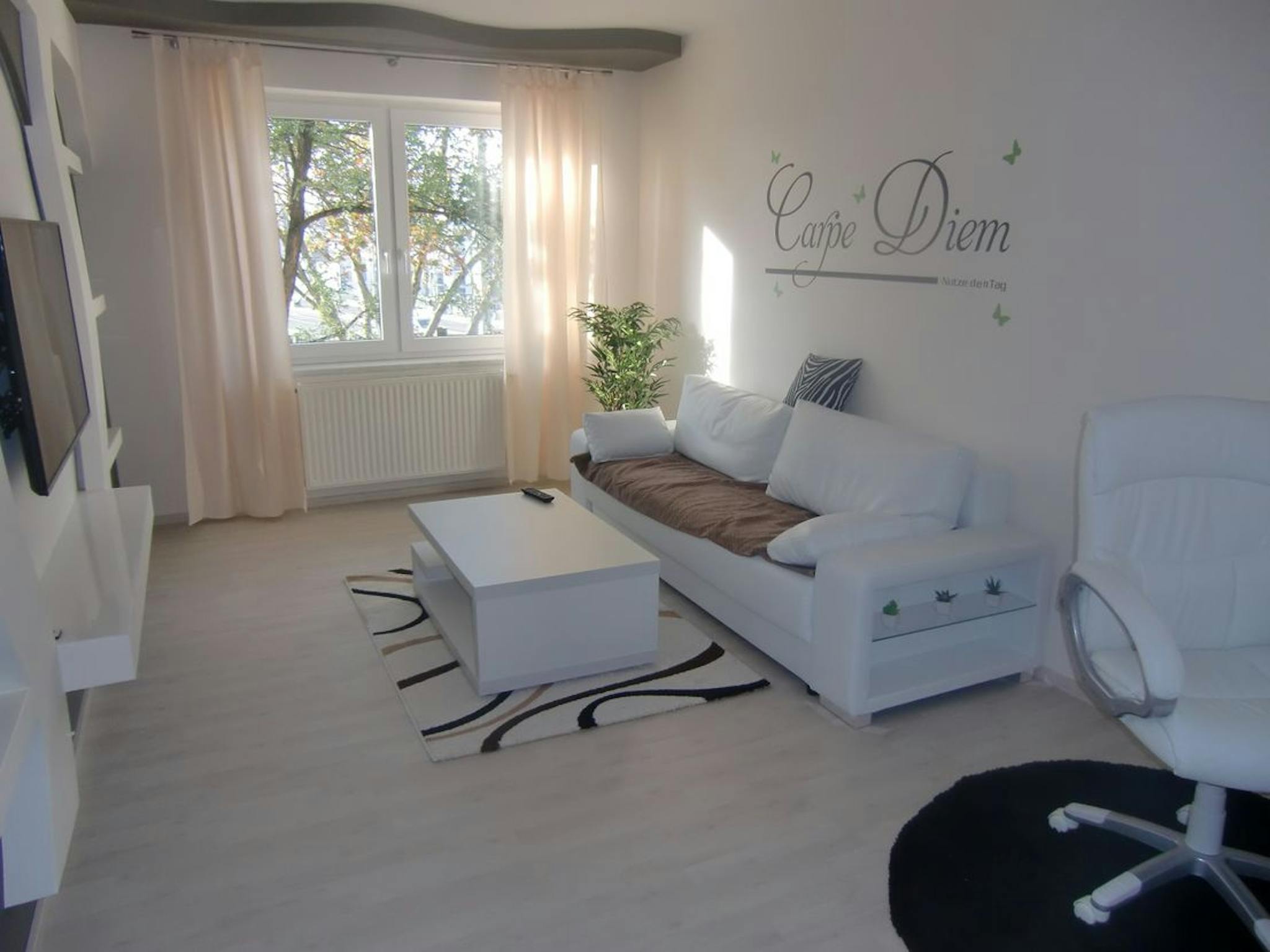  Entire Place  -  Rethelstraße, Düsseldorf  - Gallery -  1