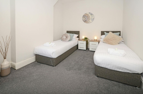 Walthall Street, Crewe  - Gallery -  5