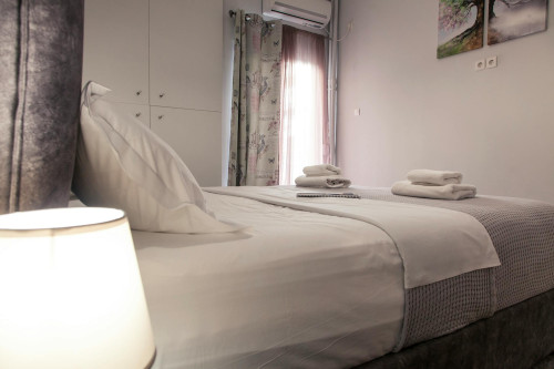 Ipeirou, Athens