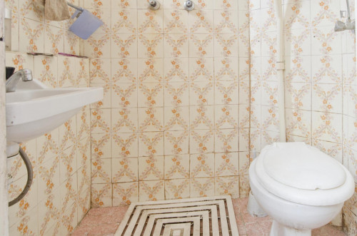 Convenient single bedroom in 7-bedroom flat in well-connected Picoas - Gallery - 7