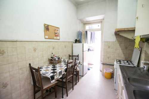 Convenient single bedroom in 7-bedroom flat in well-connected Picoas - Gallery - 10