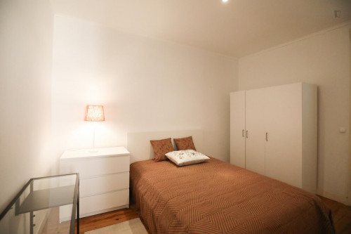 Nice double bedroom in a 5-bedroom apartment - Gallery - 24