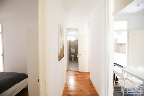 Nice double bedroom in a 5-bedroom apartment - Gallery - 16