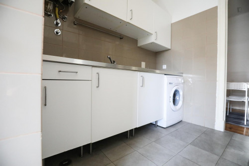 Nice double bedroom in a 5-bedroom apartment - Gallery - 12