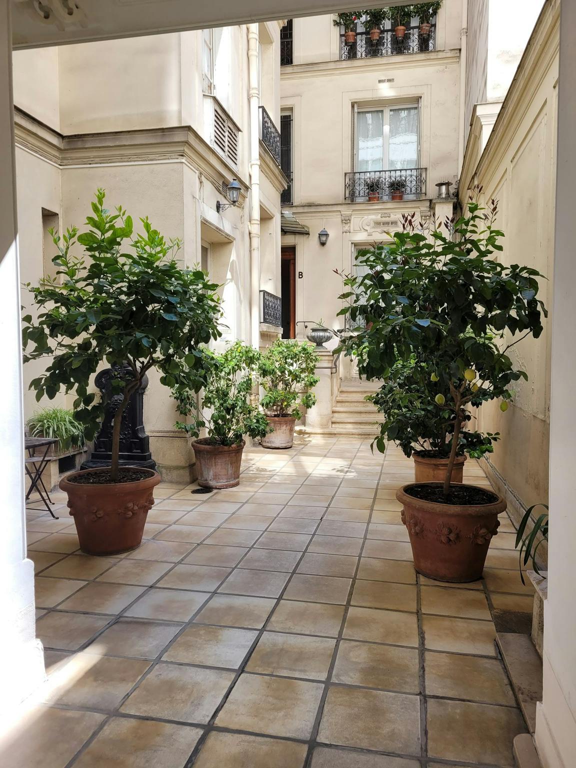 Entire Place - Rue de la Pompe, Paris - Gallery - 1