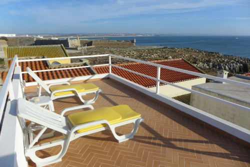 Rua das Ondas, Peniche