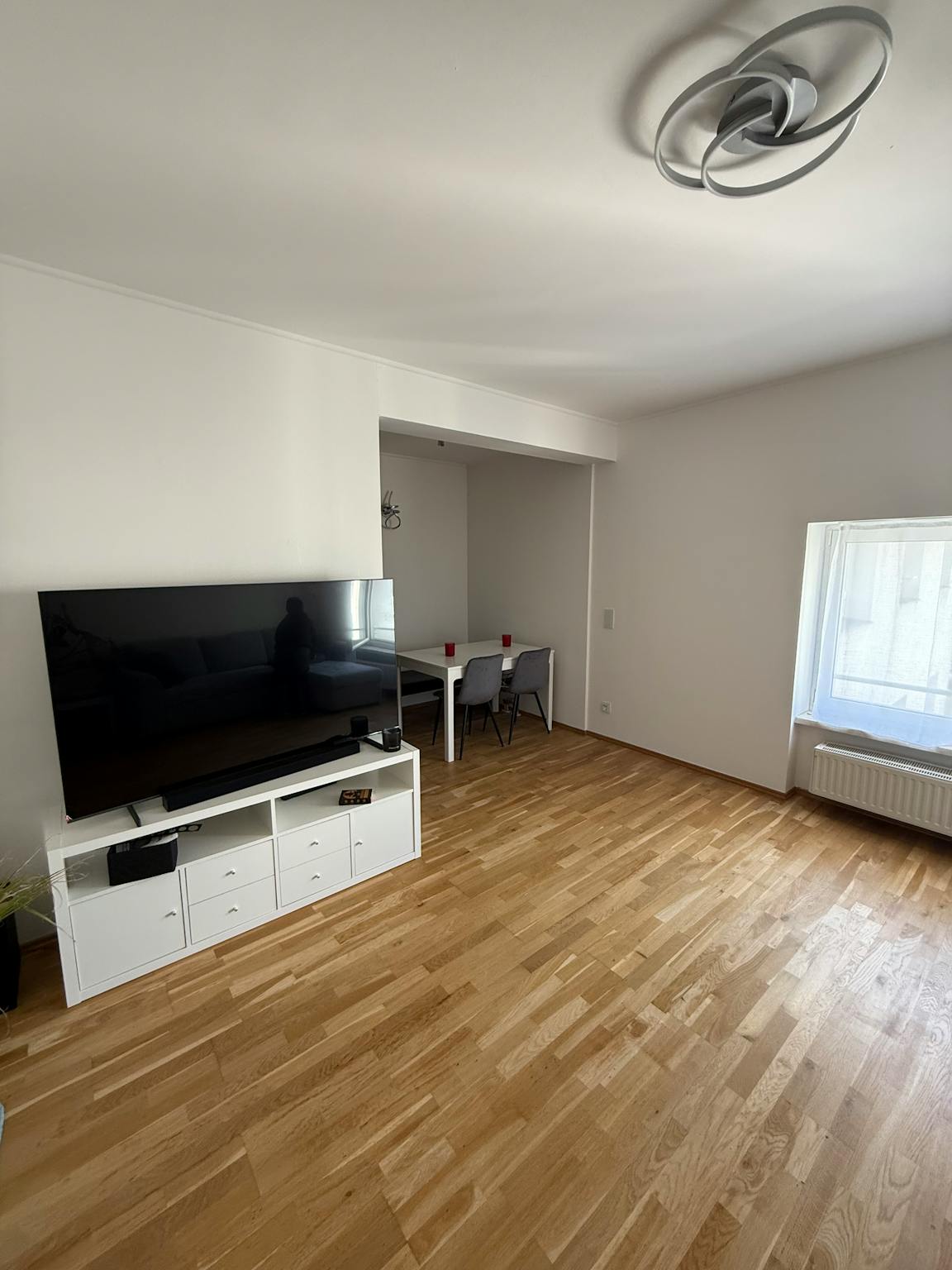 Entire Place - Schönbrunner Straße, Vienna - Gallery - 1