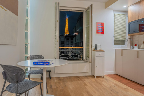 Rue Jean Nicot, Paris
