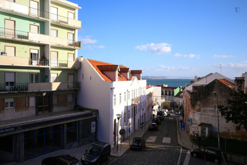 Nice and comfy single bedroom in Paço de Arcos  - Gallery -  5