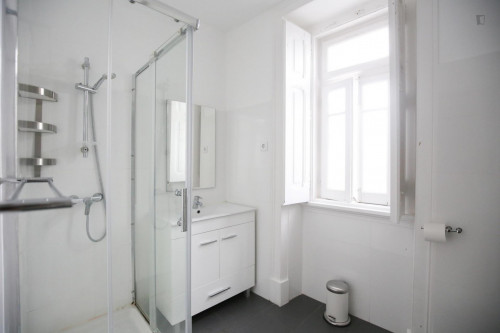 Very Nice single bedroom in Arroios, near the metro - Gallery - 10