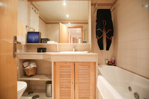 Single Room in Costa da Caparica, 800 mt from the beach and 100 mt from Park - Gallery - 9