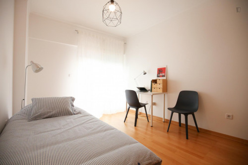 Single Room in Costa da Caparica, 800 mt from the beach and 100 mt from Park - Gallery - 23