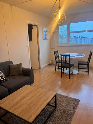 Fully-furnished and equipped shared flat