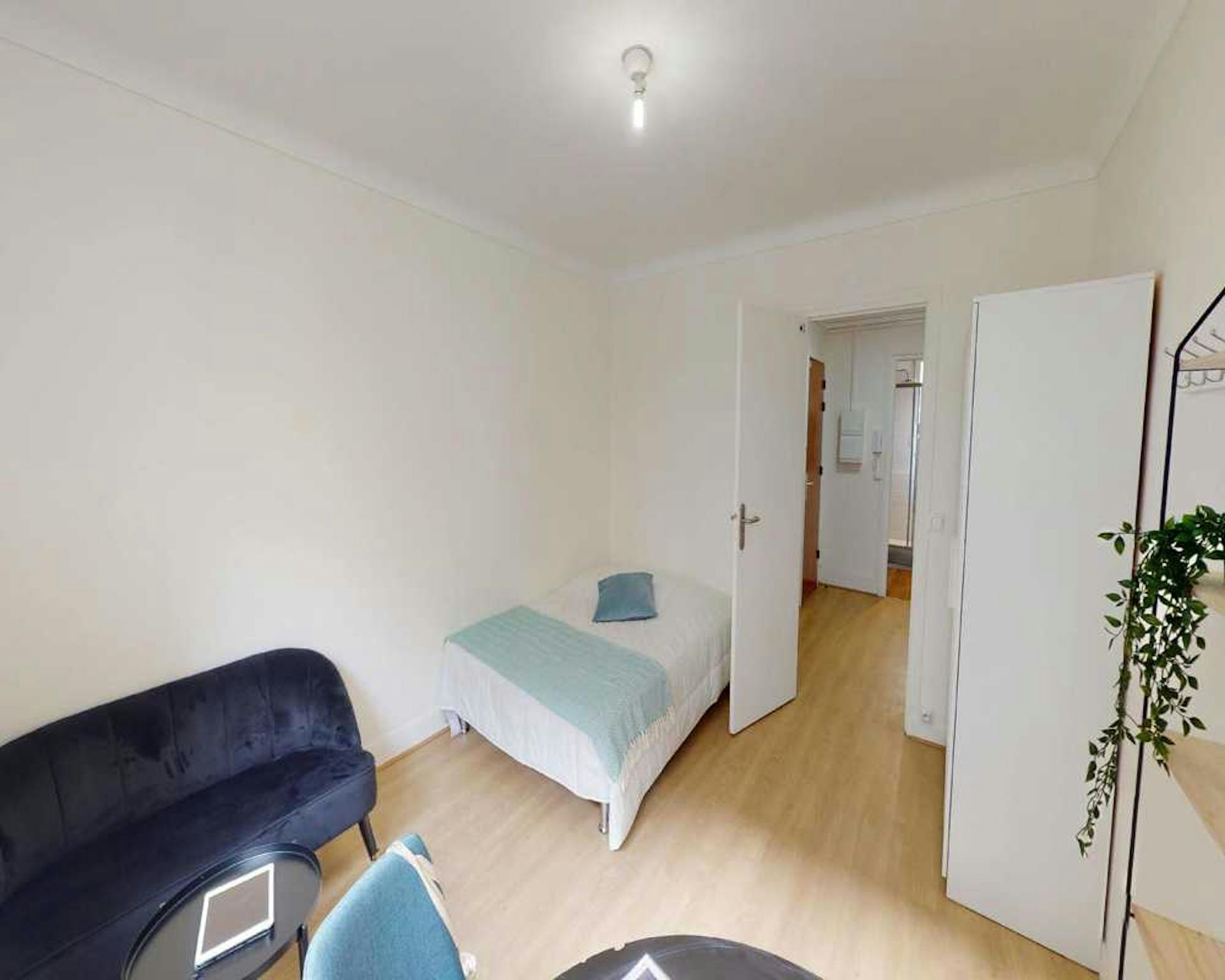  Private Room  -  Rue de Saussure, Paris  - Gallery -  1