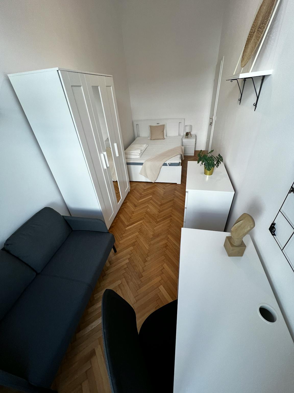  Private Room  -  Burggasse, Vienna  - Gallery -  1