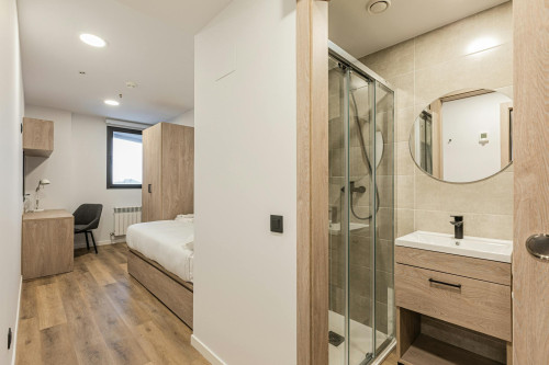 Avenida del Cardenal Herrera Oria, Santander - Gallery - 10