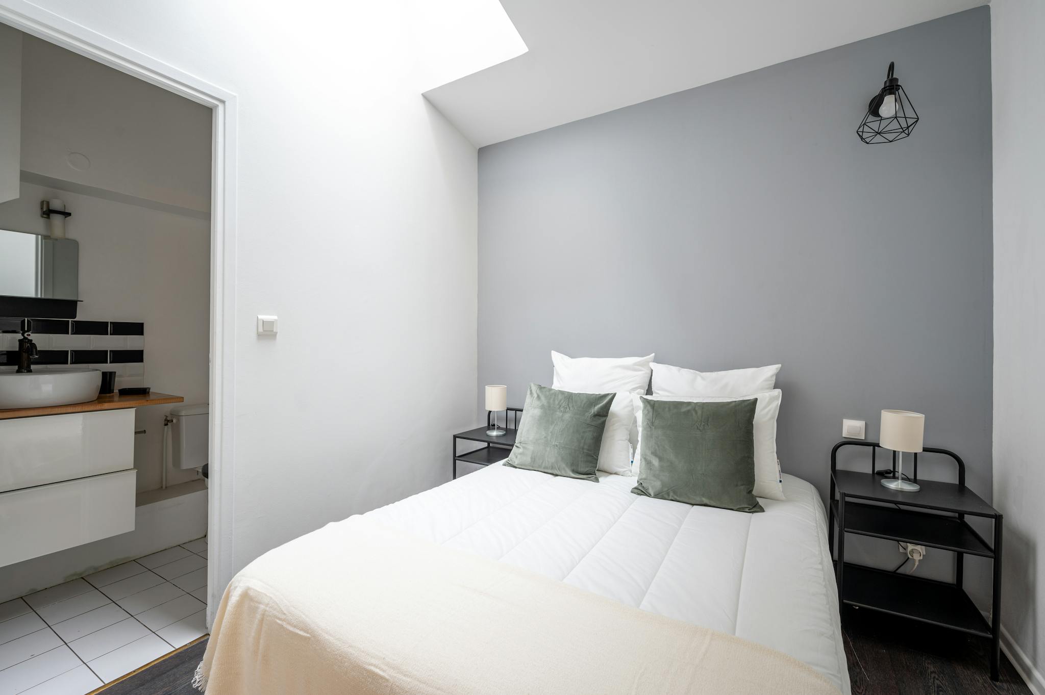  Private Room  -  Place de la Réunion, Paris  - Gallery -  1