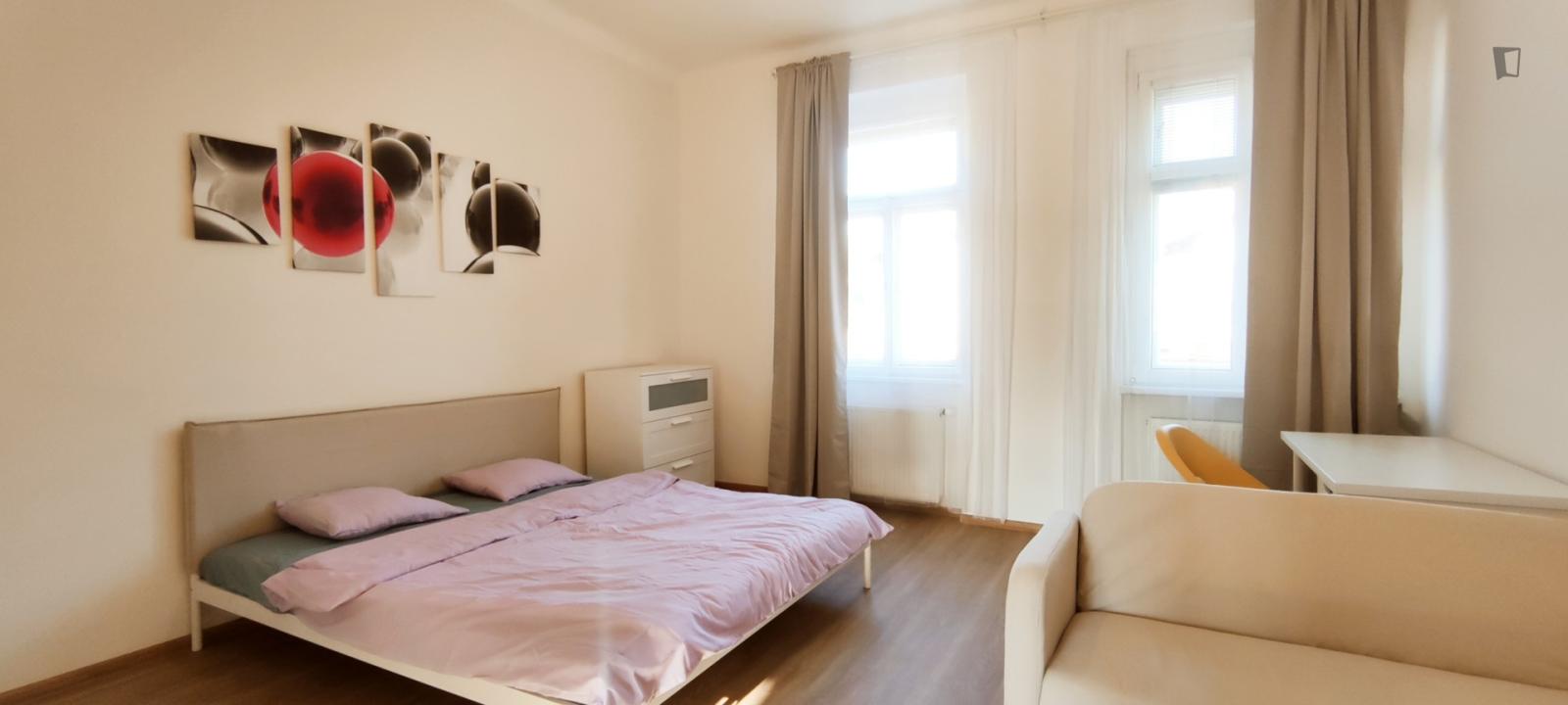 Excellent Studio Near The Kačerov Transport Station - 1