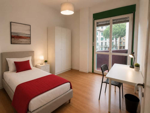 Room in Via del Ponte all'Asse, Firenze with 4 bedrooms