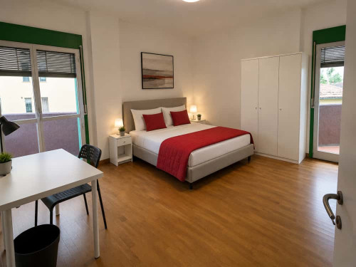 Room in Via del Ponte all'Asse, Firenze with 4 bedrooms