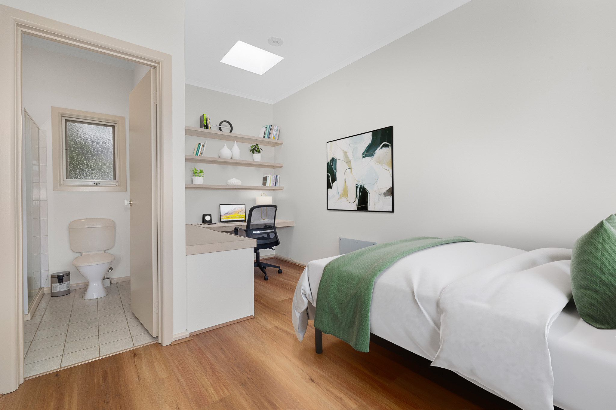  Double Room Ensuite  -  49 Beddoe Avenue  - Gallery -  3