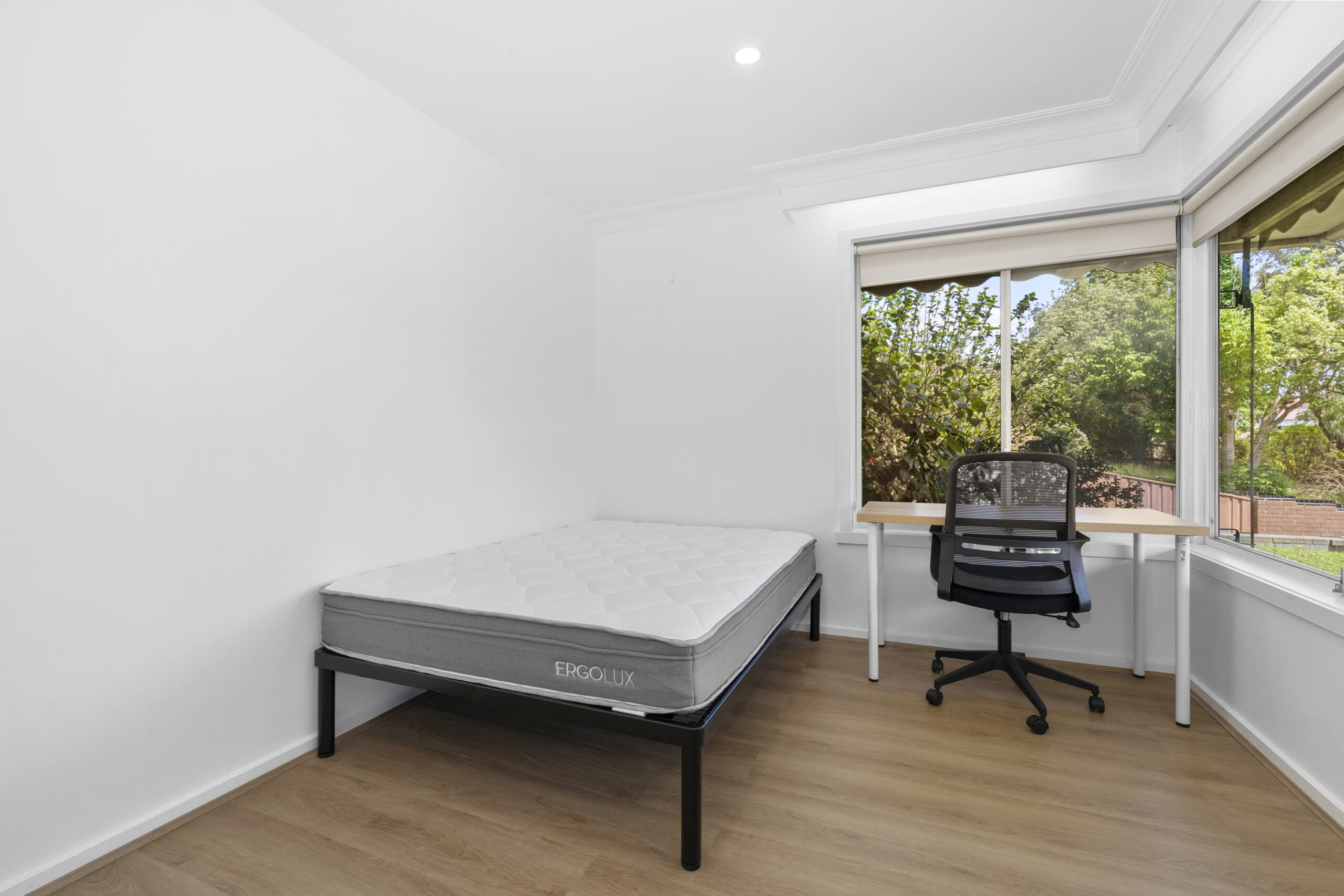  Double Room Ensuite  -  23 Mountfield Avenue  - Gallery -  4