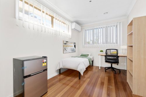 2/10 Binalong Ave