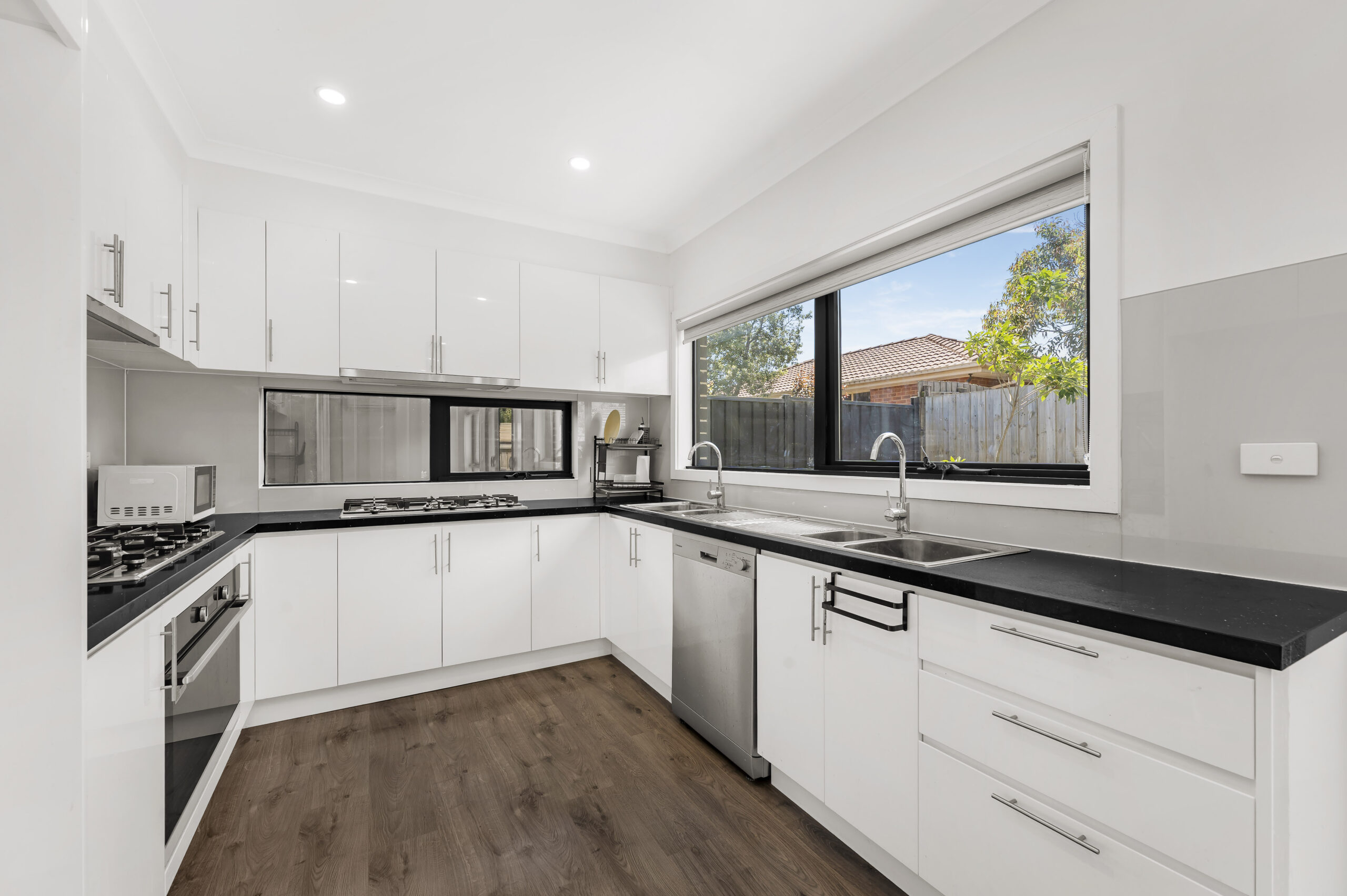  Double Room Ensuite  -  2/13 Thompson Street  - Gallery -  3