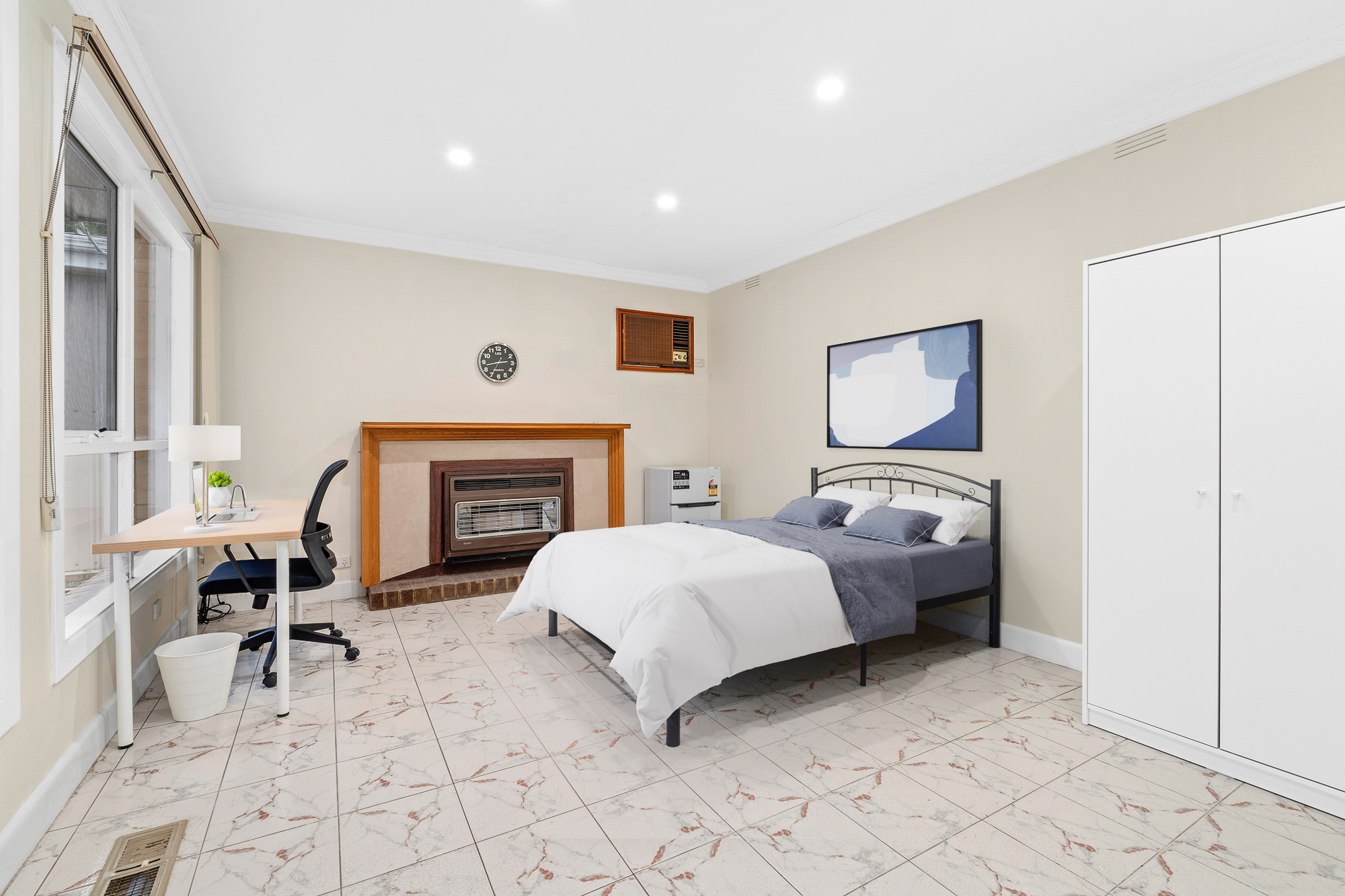 Large Double Room - 1