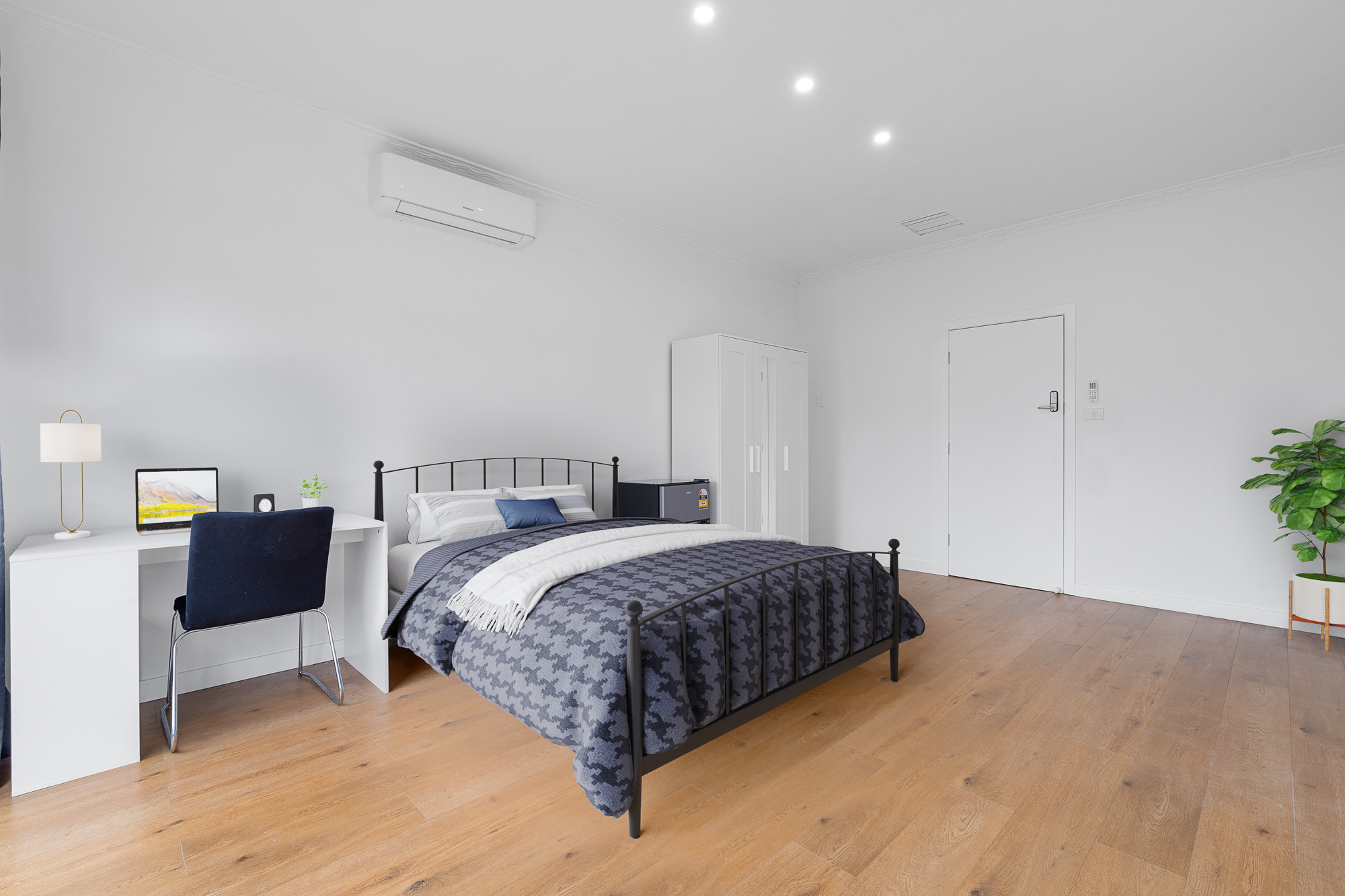 Twin Room - 1