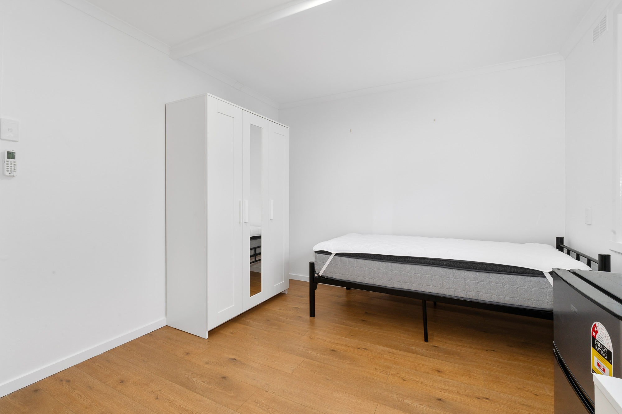 Single Room - 1