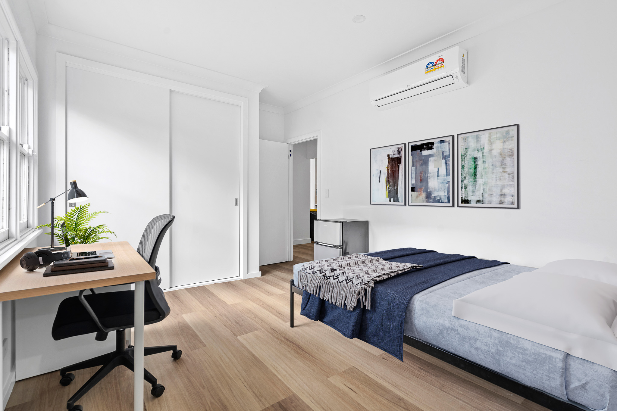 842 Blackburn Road - Gallery - 4