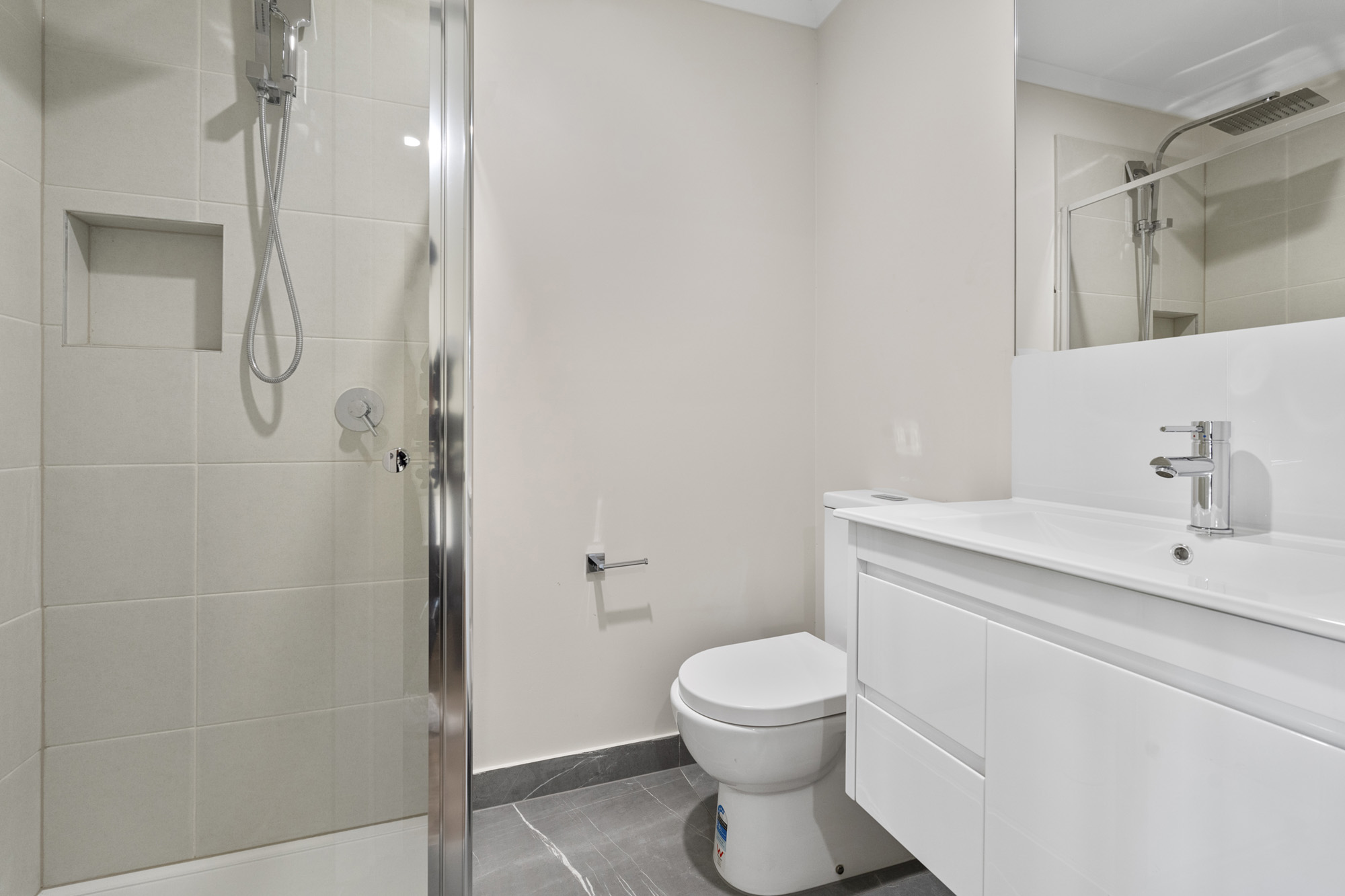 Double Room | Separate Bathroom - 3