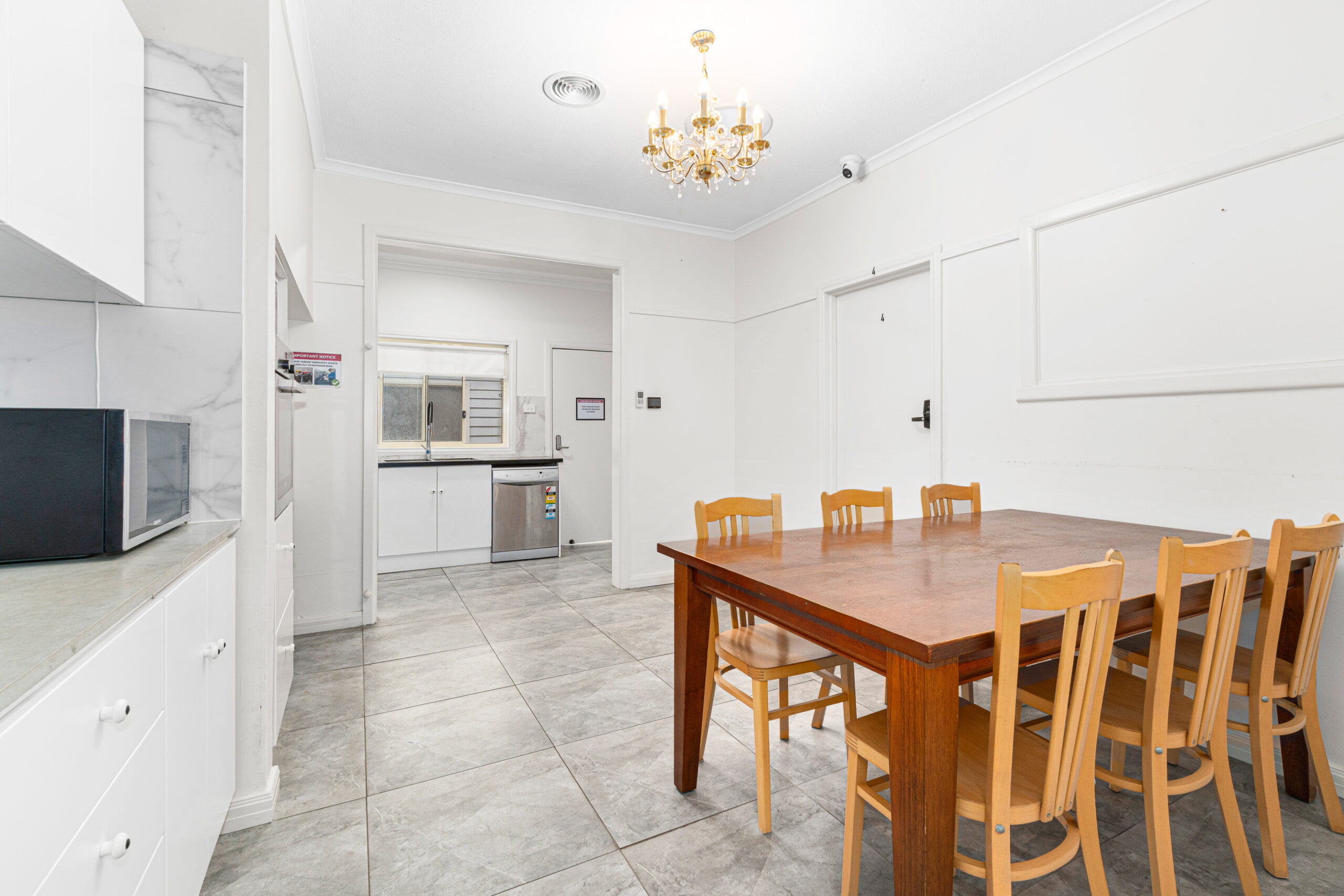 18 Waverley Road