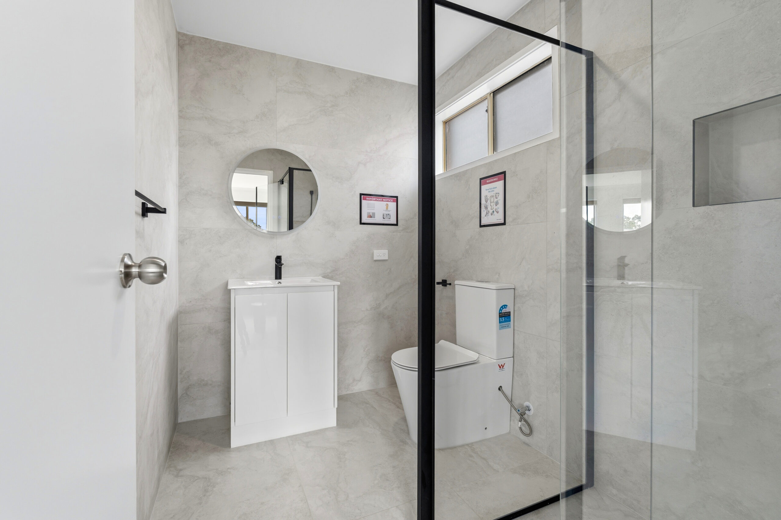 Twin Room Ensuite - 2