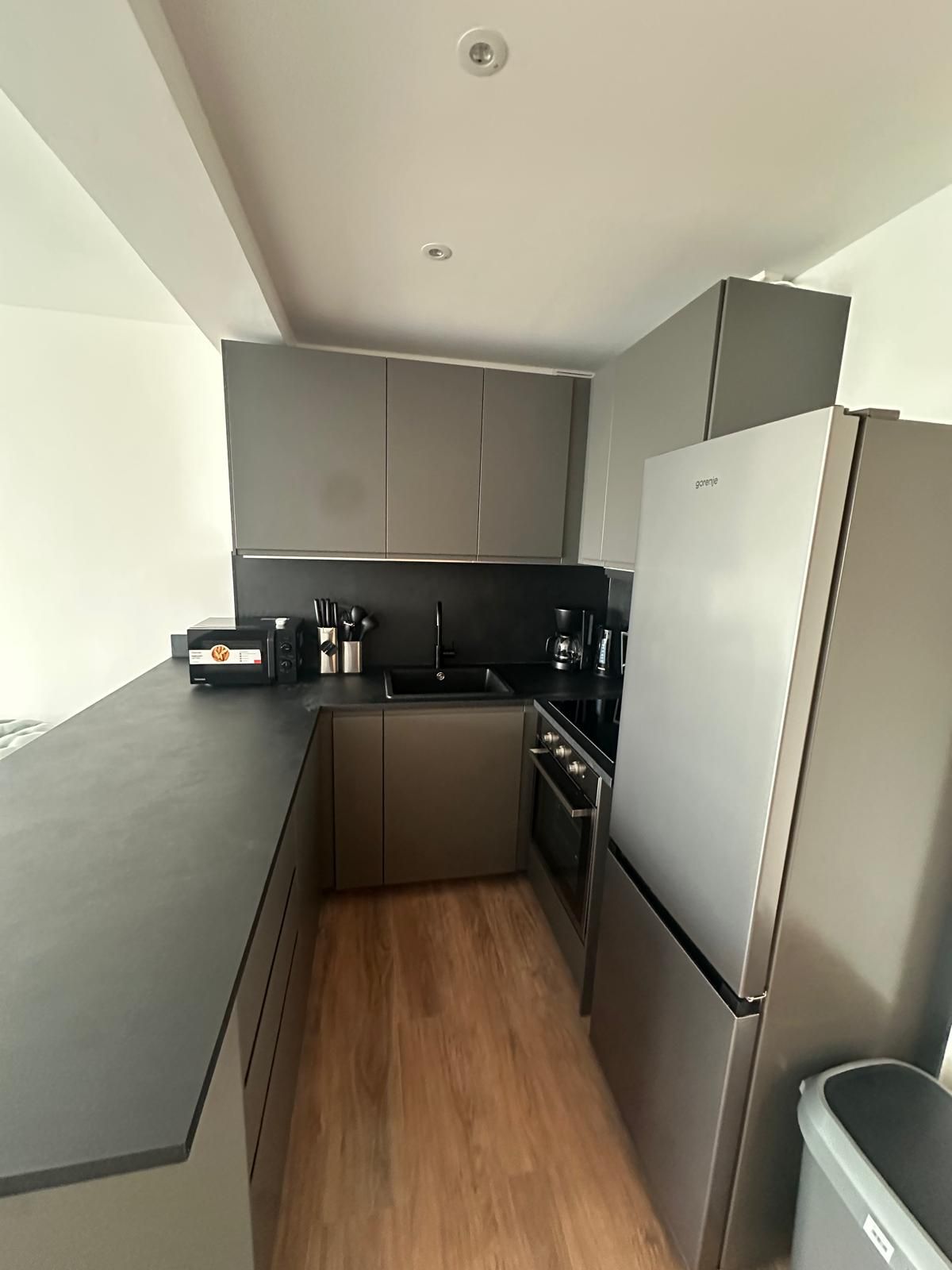 Stylishly Furnished 3-Room Apartment With 67 M² Of Living Space - 6
