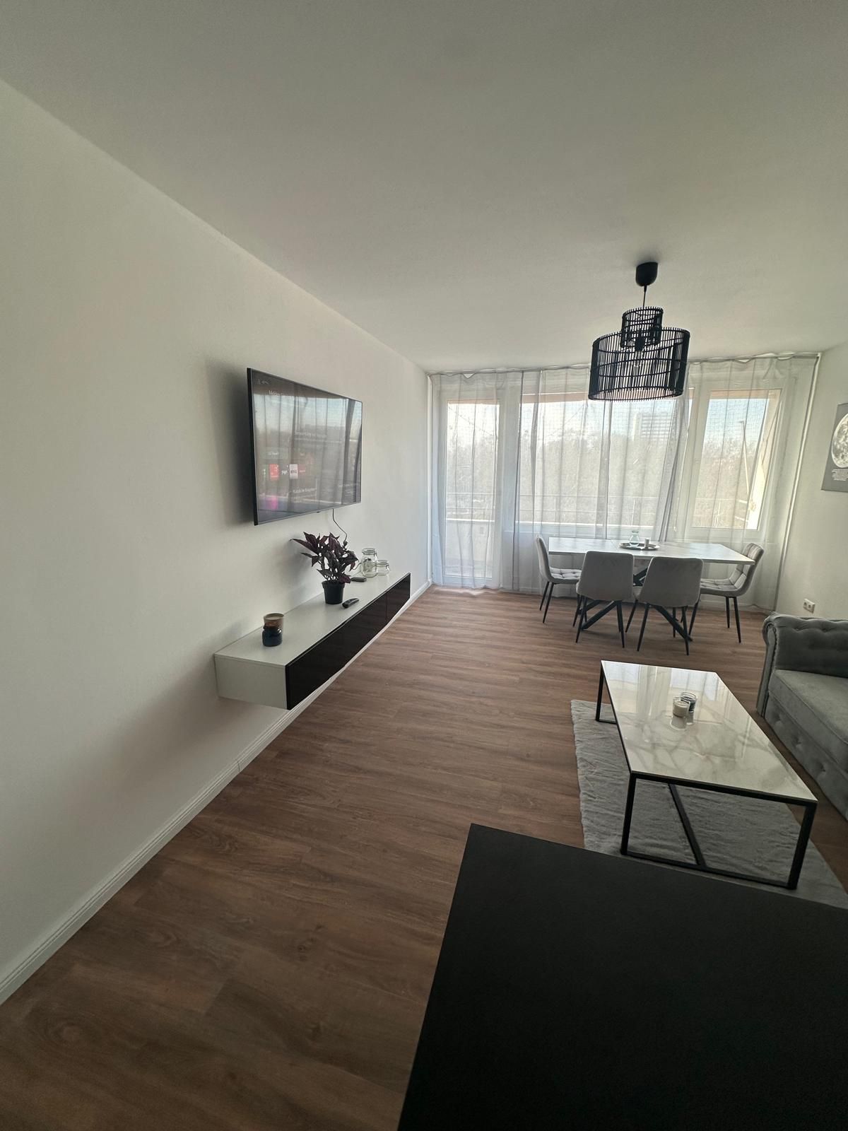 Stylishly Furnished 3-Room Apartment With 67 M² Of Living Space - 8