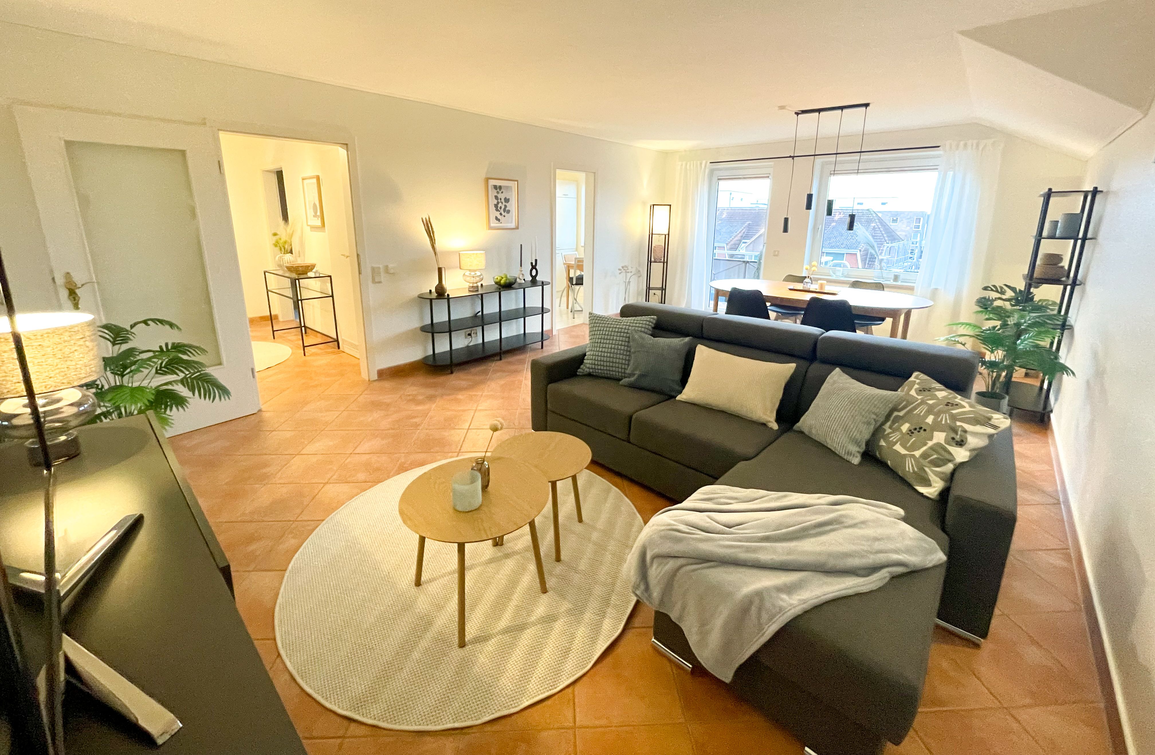Perfect And Awesome Suite In Norderstedt/Stilvolle, Frisch Renovierte Und Möblierte 2-Zimmer- Wohnun - 3